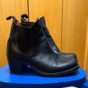 Frye & CO Black Leather Ankle Boots